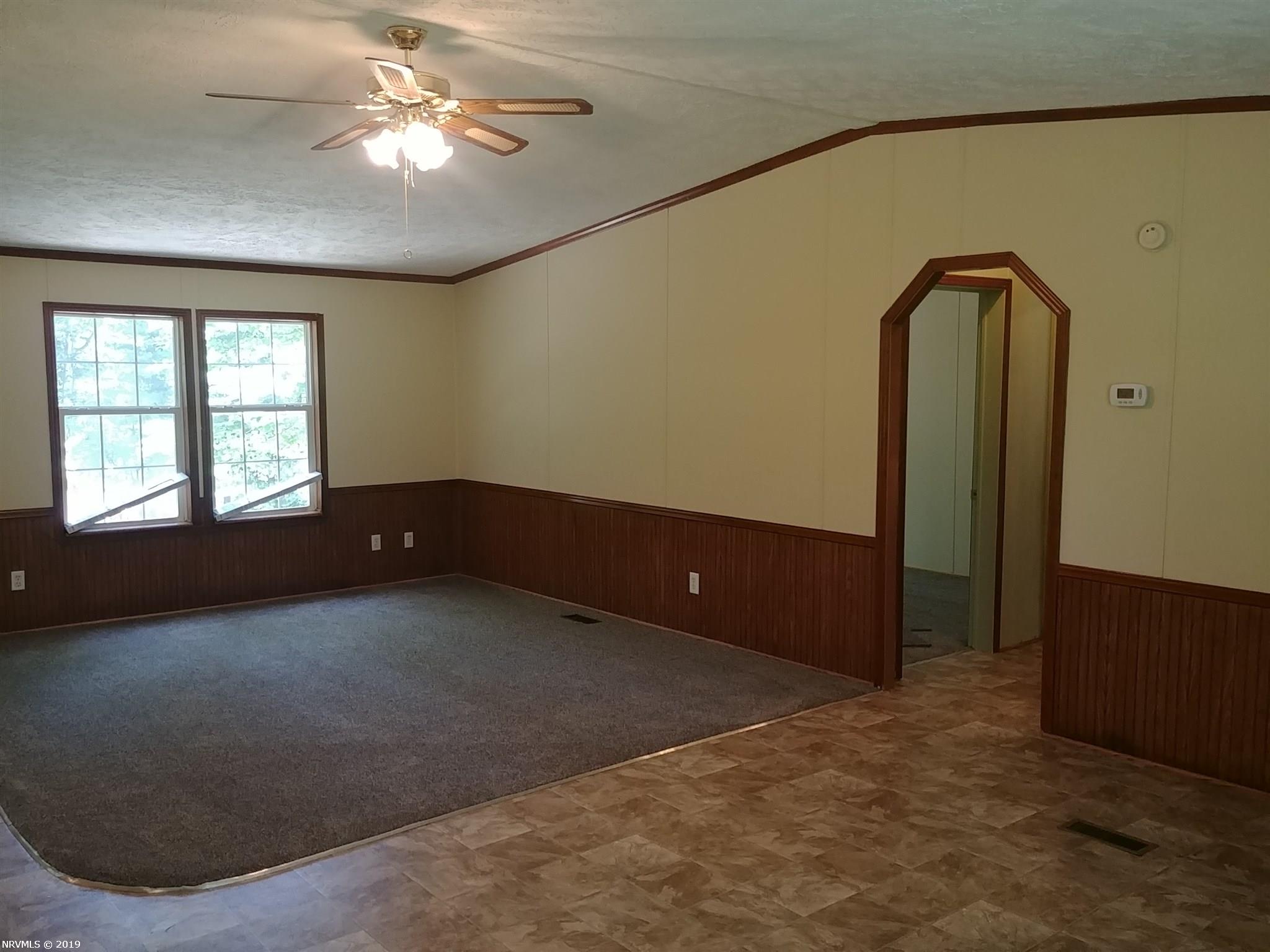 2160 Gate Road Christiansburg, VA 24073 - Photo 8 of 32 Gallery Image 8