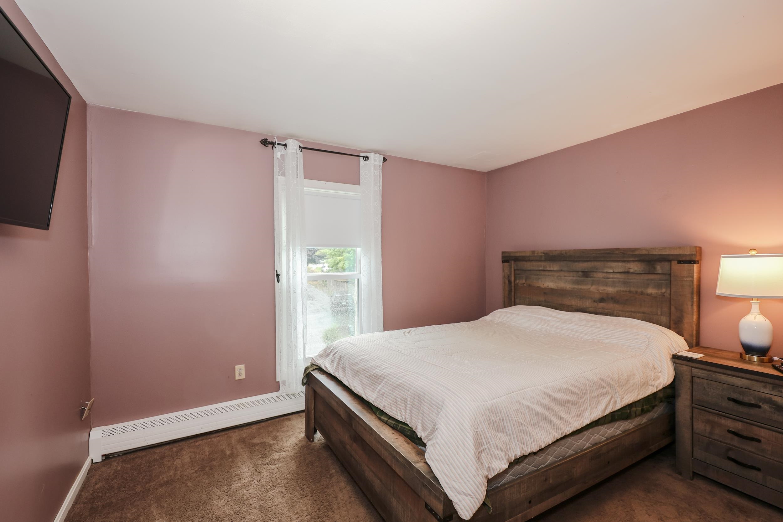 6 Concord Avenue Derry, NH 03038 - Photo 22 of 45
