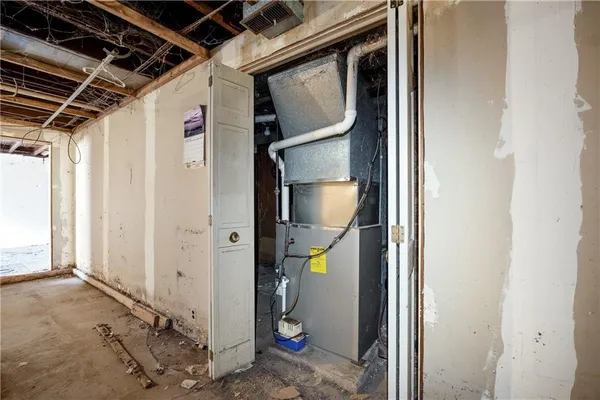 $49,900 | 808 Woodson Street, St. Joseph, MO 64501