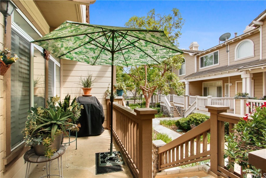 580 North Pageant Drive, Unit D Orange, CA 92869 - Photo 3 of 26