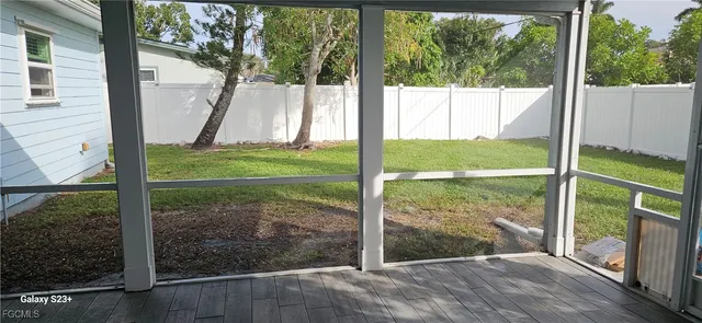 $2,500 | 1626 Grace Avenue, Fort Myers, FL 33901