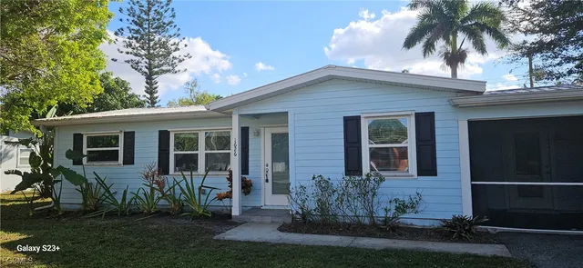 $2,500 | 1626 Grace Avenue, Fort Myers, FL 33901