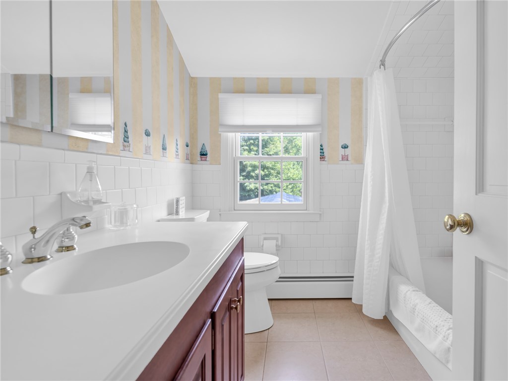 10 Ridgefield Drive East Greenwich, RI 02818 - Photo 25 of 38