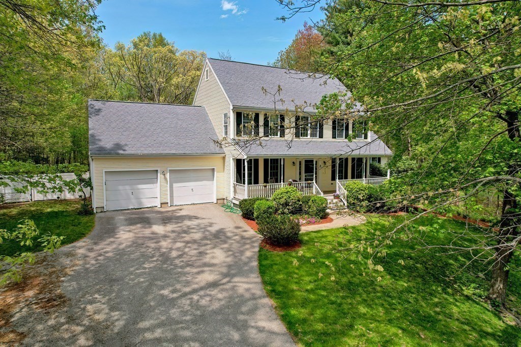 3 Leonard Road Mendon, MA 01756 - Photo 1 of 42 Gallery Image 1