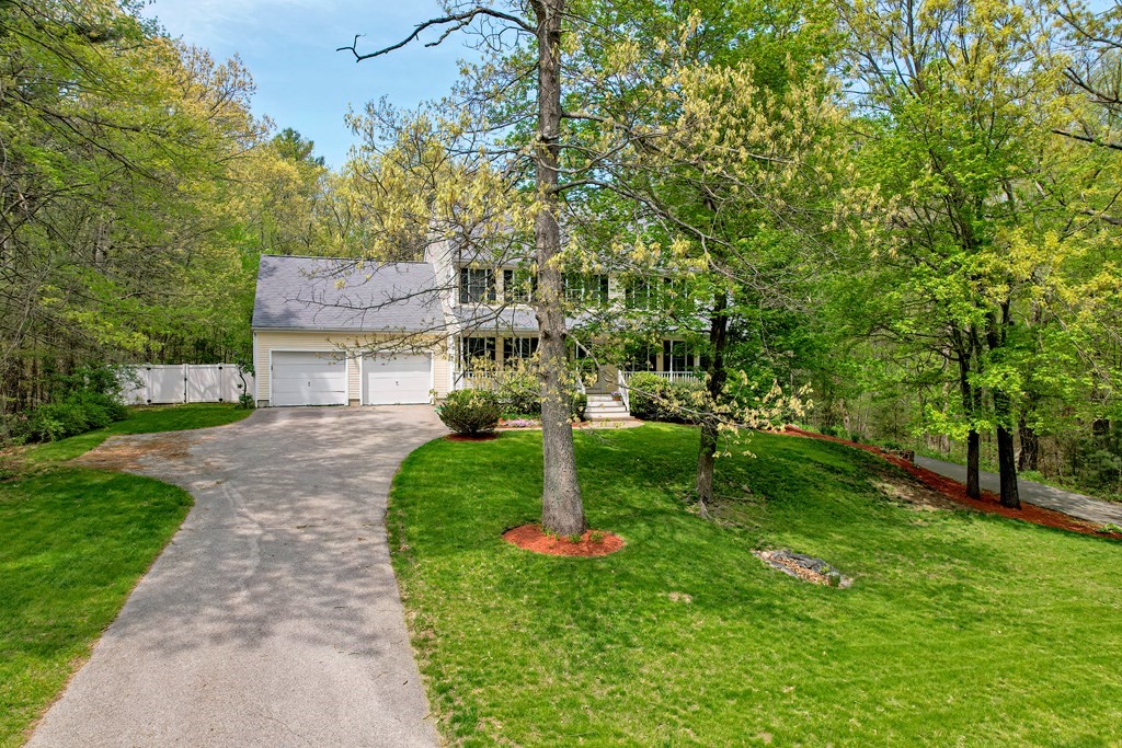 3 Leonard Road Mendon, MA 01756 - Photo 3 of 42 Gallery Image 3