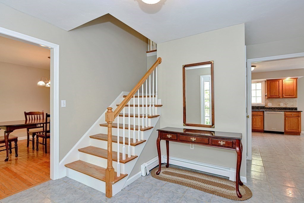 3 Leonard Road Mendon, MA 01756 - Photo 6 of 42 Gallery Image 6