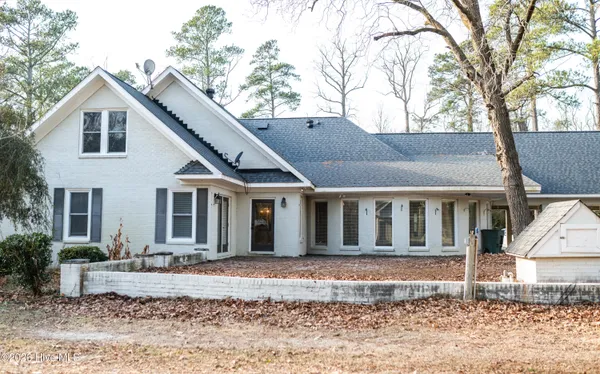$435,000 | 3758 North Mitchell Ford Road, Bladenboro, NC 28320