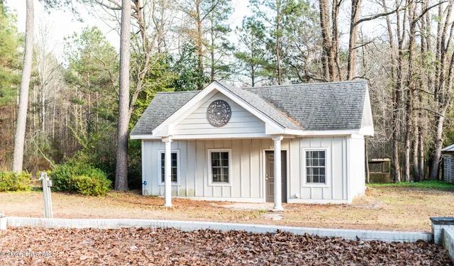 $469,900 | 3758 North Mitchell Ford Road, Bladenboro, NC 28320