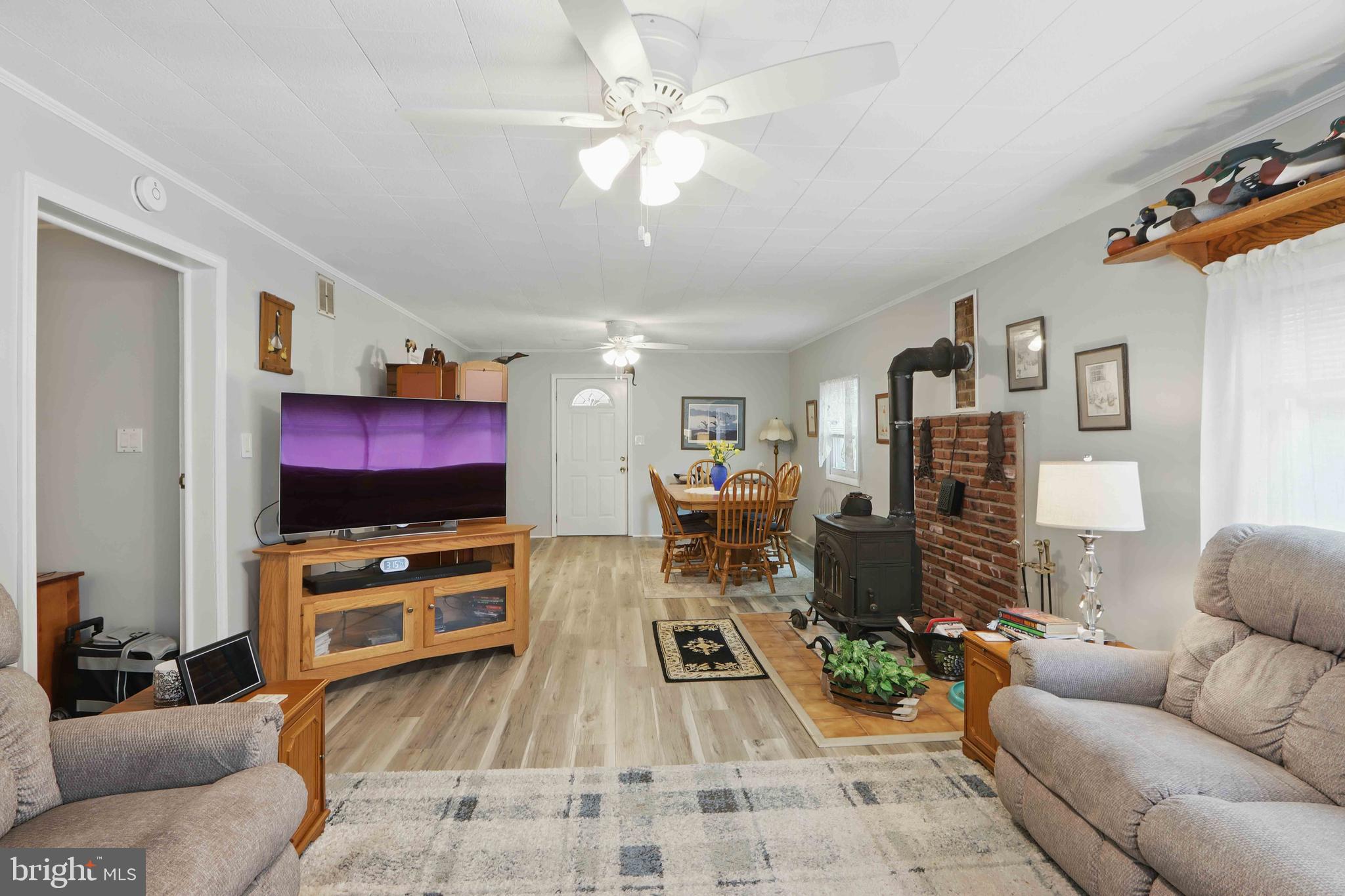 147 Darlington Road Havre de Grace, MD 21078 - Photo 20 of 52 a living room with furniture and a flat screen tv