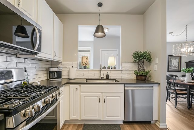 2562 Golf Ridge Circle, Unit 2562 Naperville, IL 60563 - Photo 9 of 19