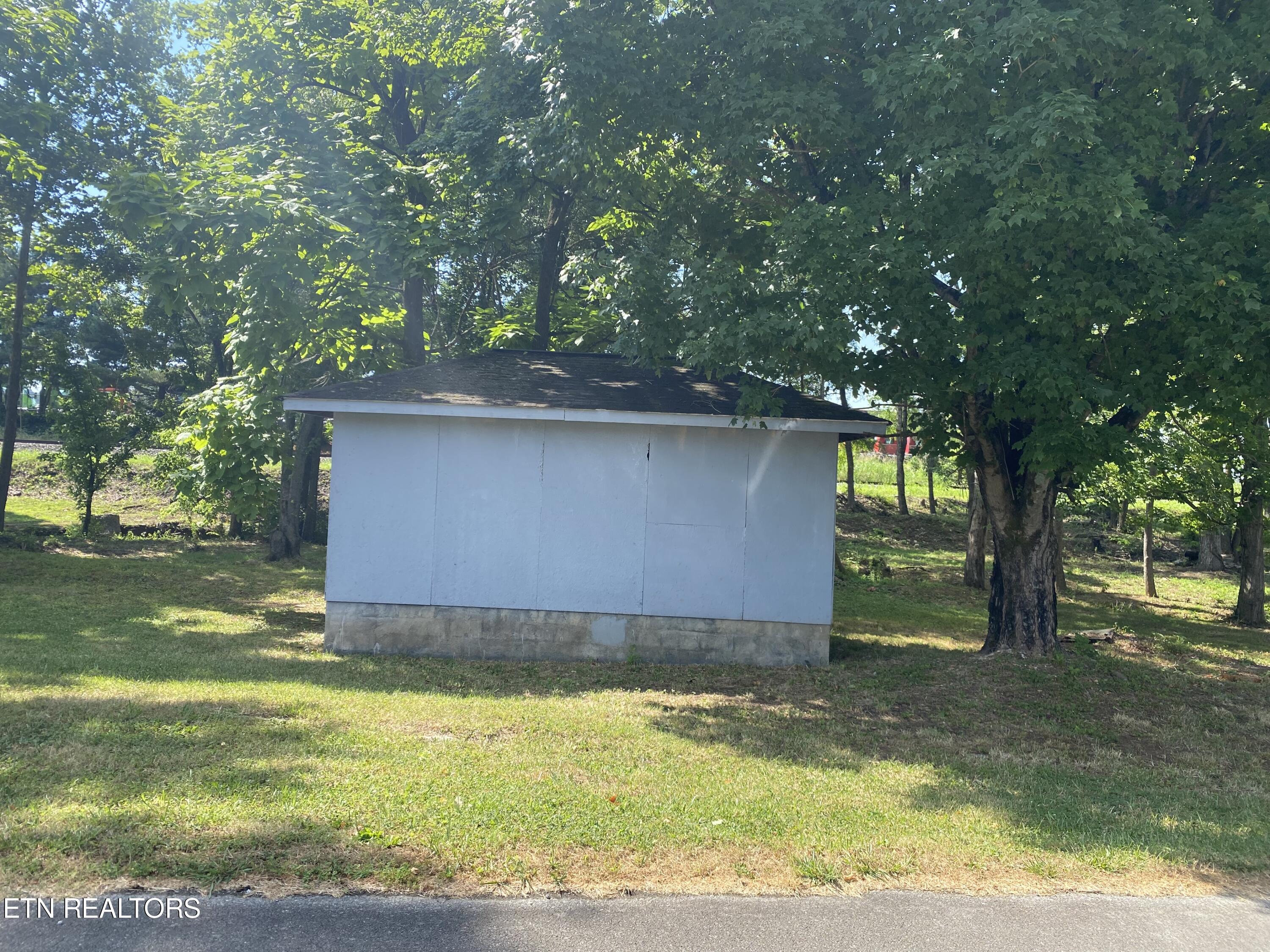 845 Witt Road Morristown, TN 37813 - Photo 11 of 12 IMG_4280.jp