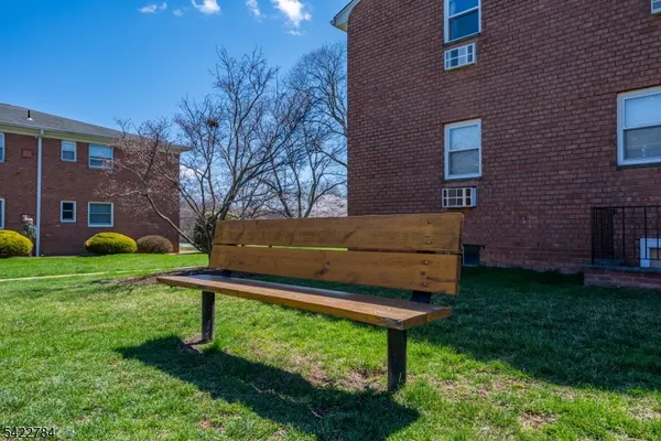 $379,900 | 25 Hinchman Avenue, Unit 1A, Wayne, NJ 07470