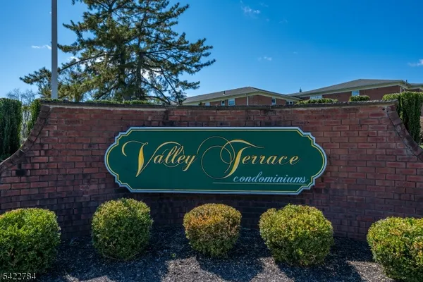 $379,900 | 25 Hinchman Avenue, Unit 1A, Wayne, NJ 07470