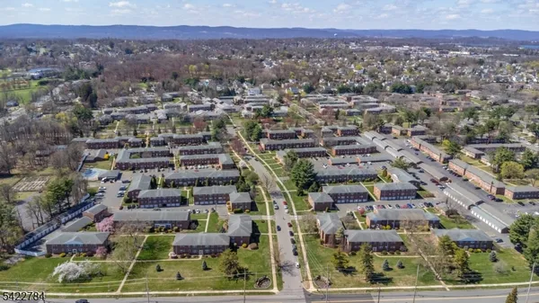 $379,900 | 25 Hinchman Avenue, Unit 1A, Wayne, NJ 07470