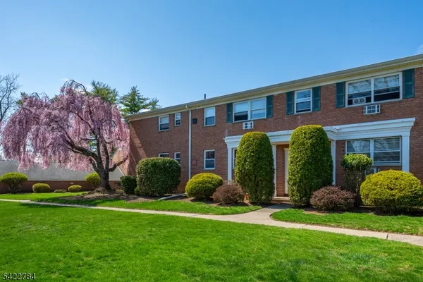 $379,900 | 25 Hinchman Avenue, Unit 1A, Wayne, NJ 07470