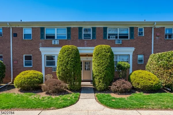 $379,900 | 25 Hinchman Avenue, Unit 1A, Wayne, NJ 07470