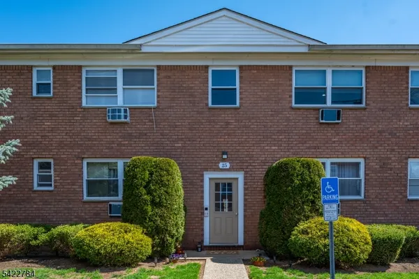 $379,900 | 25 Hinchman Avenue, Unit 1A, Wayne, NJ 07470
