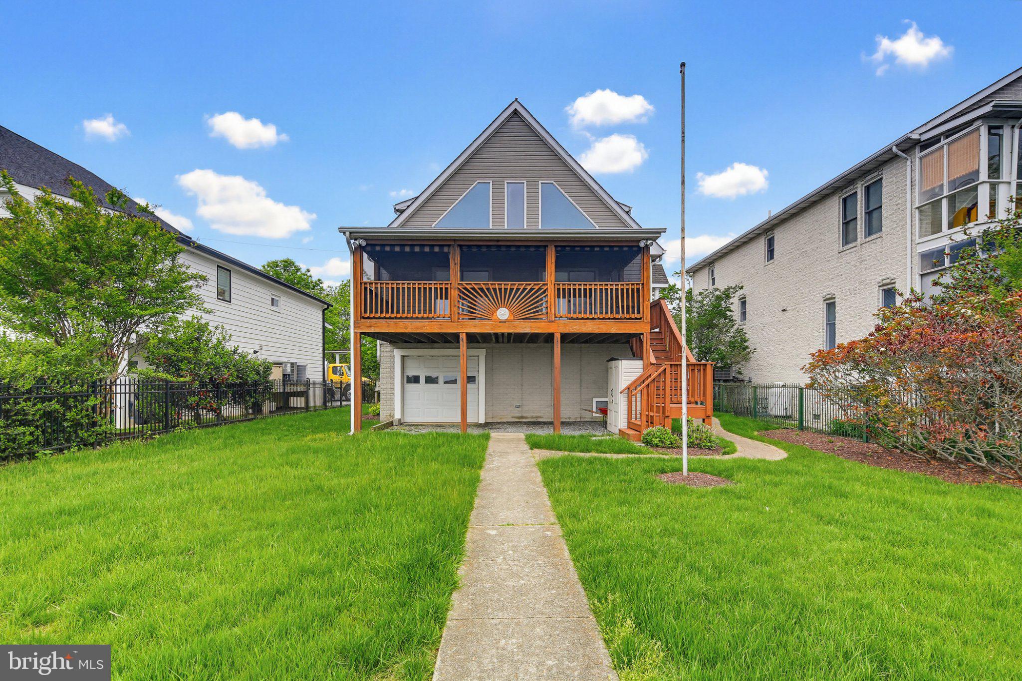 3641 Branhum Road Edgewater, MD 21037 - Photo 16 of 63 Charming home with spacious yard.