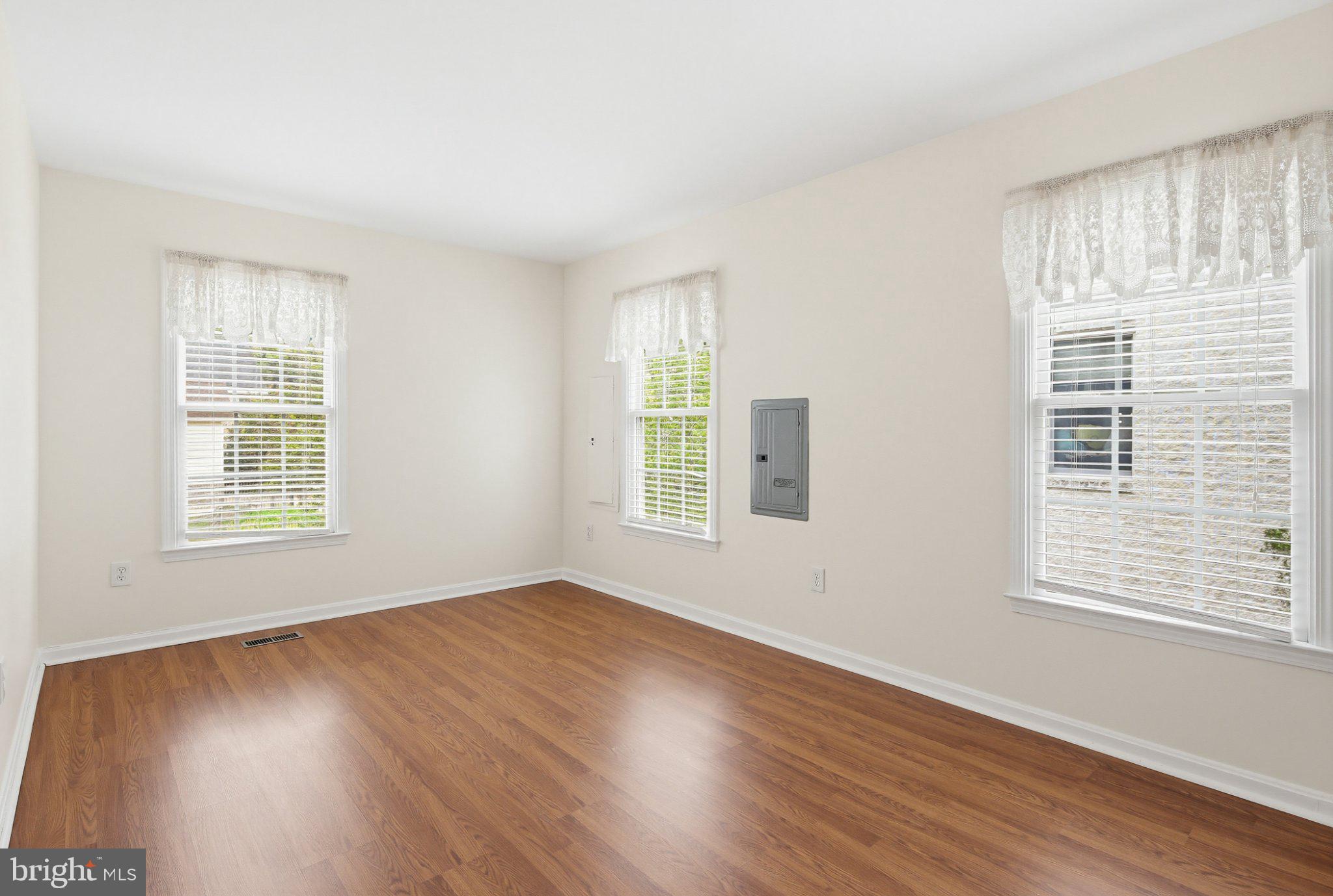 3641 Branhum Road Edgewater, MD 21037 - Photo 35 of 63 Bright and airy blank canvas space.