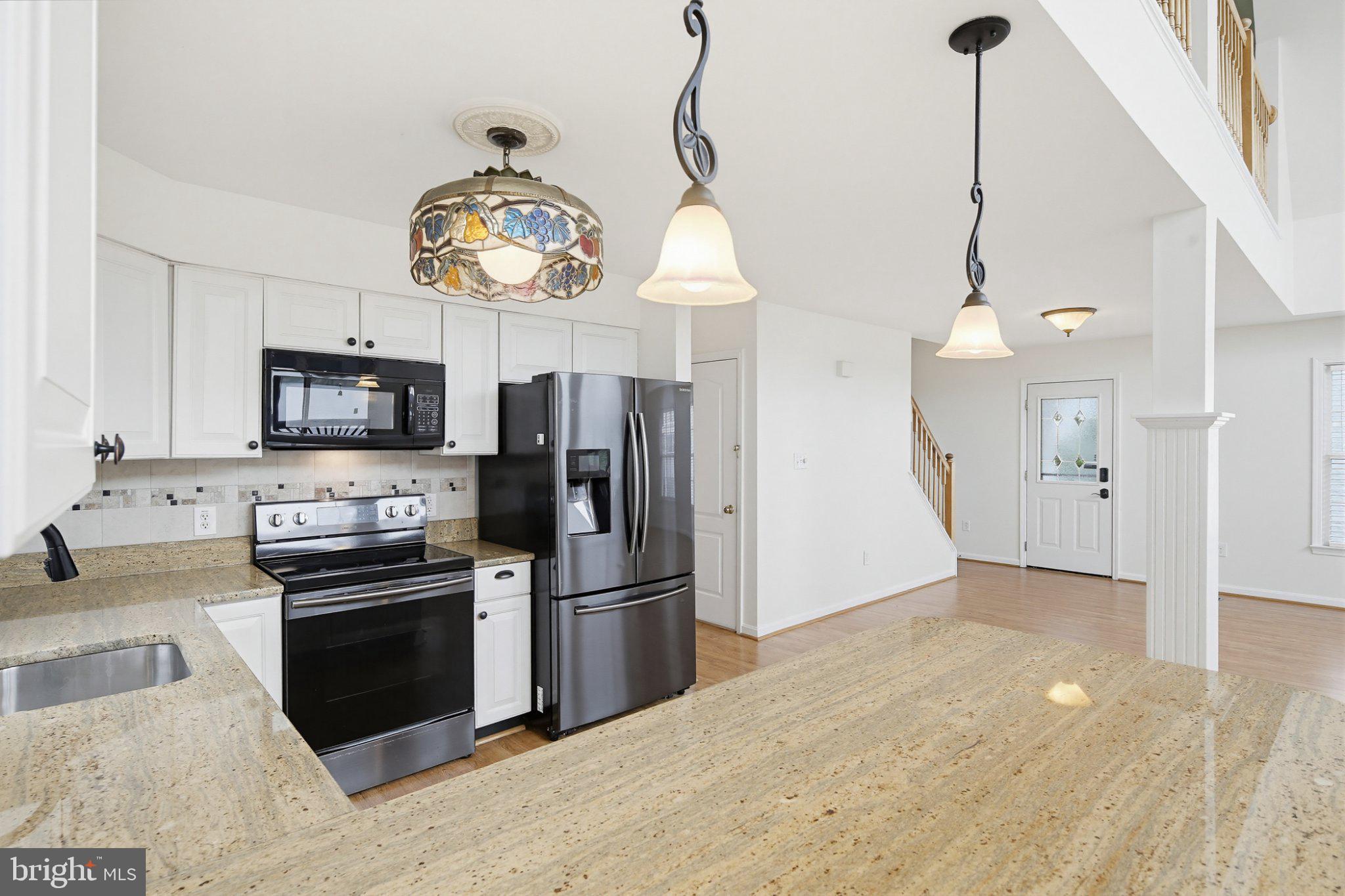 3641 Branhum Road Edgewater, MD 21037 - Photo 43 of 63 Modern kitchen with elegant finishes.