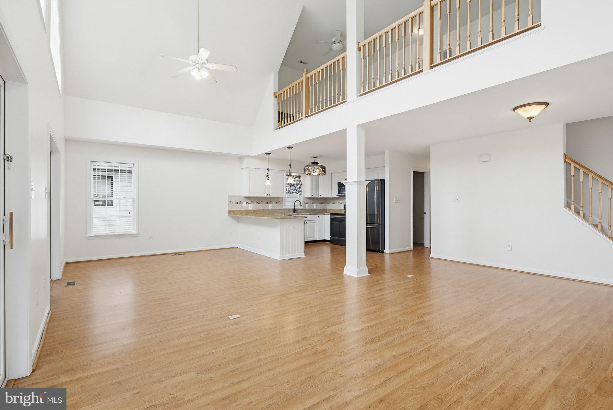 3641 Branhum Road Edgewater, MD 21037 - Photo 48 of 63 Spacious, airy living area awaits you.