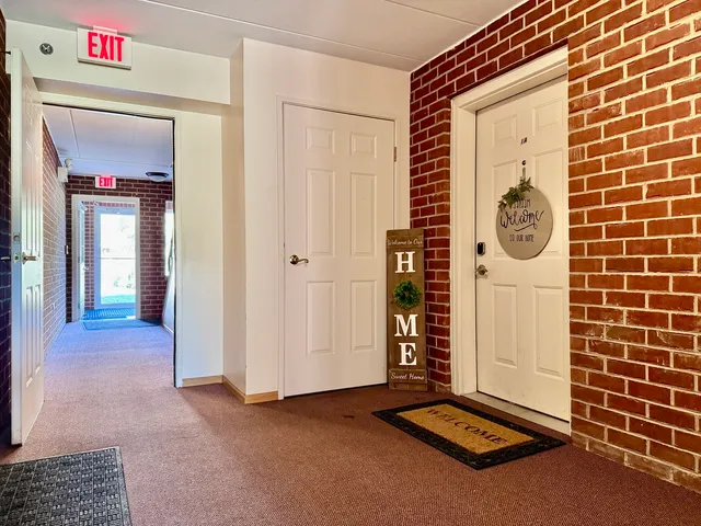 $238,000 | 6950 Heritage Circle, Unit 1A, Orland Park, IL 60462