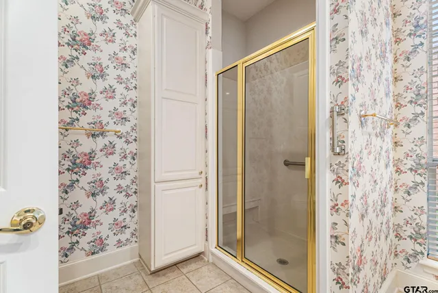 $329,900 | 2438 Dietz Lane, Tyler, TX 75701