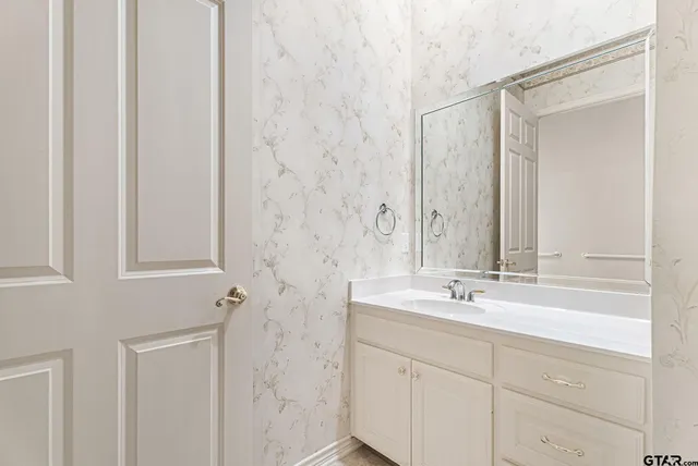 $329,900 | 2438 Dietz Lane, Tyler, TX 75701