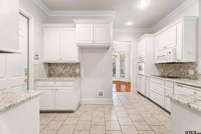 $329,900 | 2438 Dietz Lane, Tyler, TX 75701