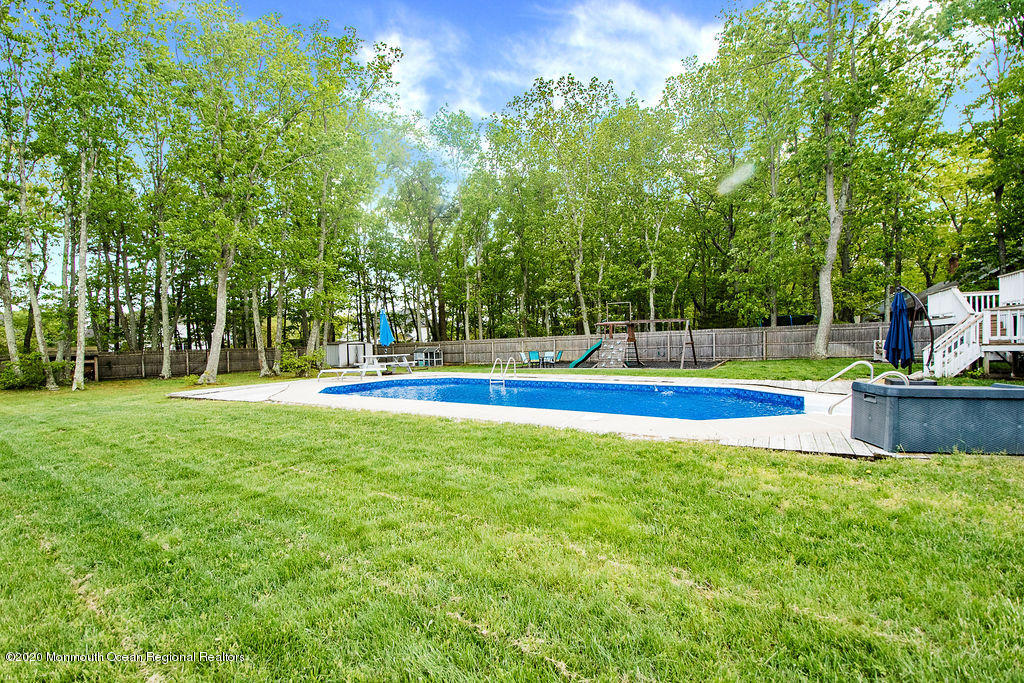 19 Ashford Road Jackson, NJ 08527 - Photo 8 of 30 3