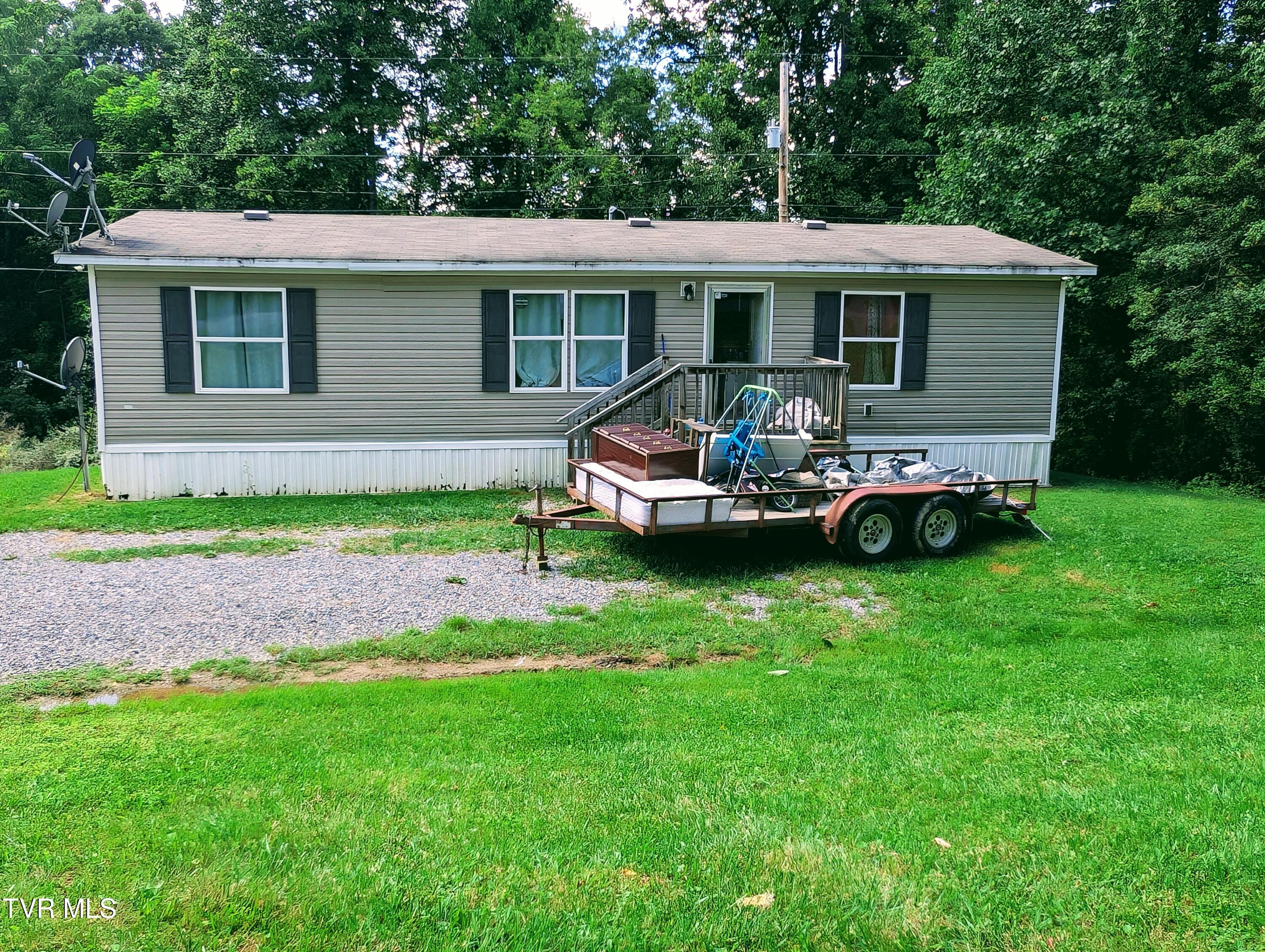 585 Little Brushy Road Coeburn, VA 24230 - Photo 1 of 17 1000015309