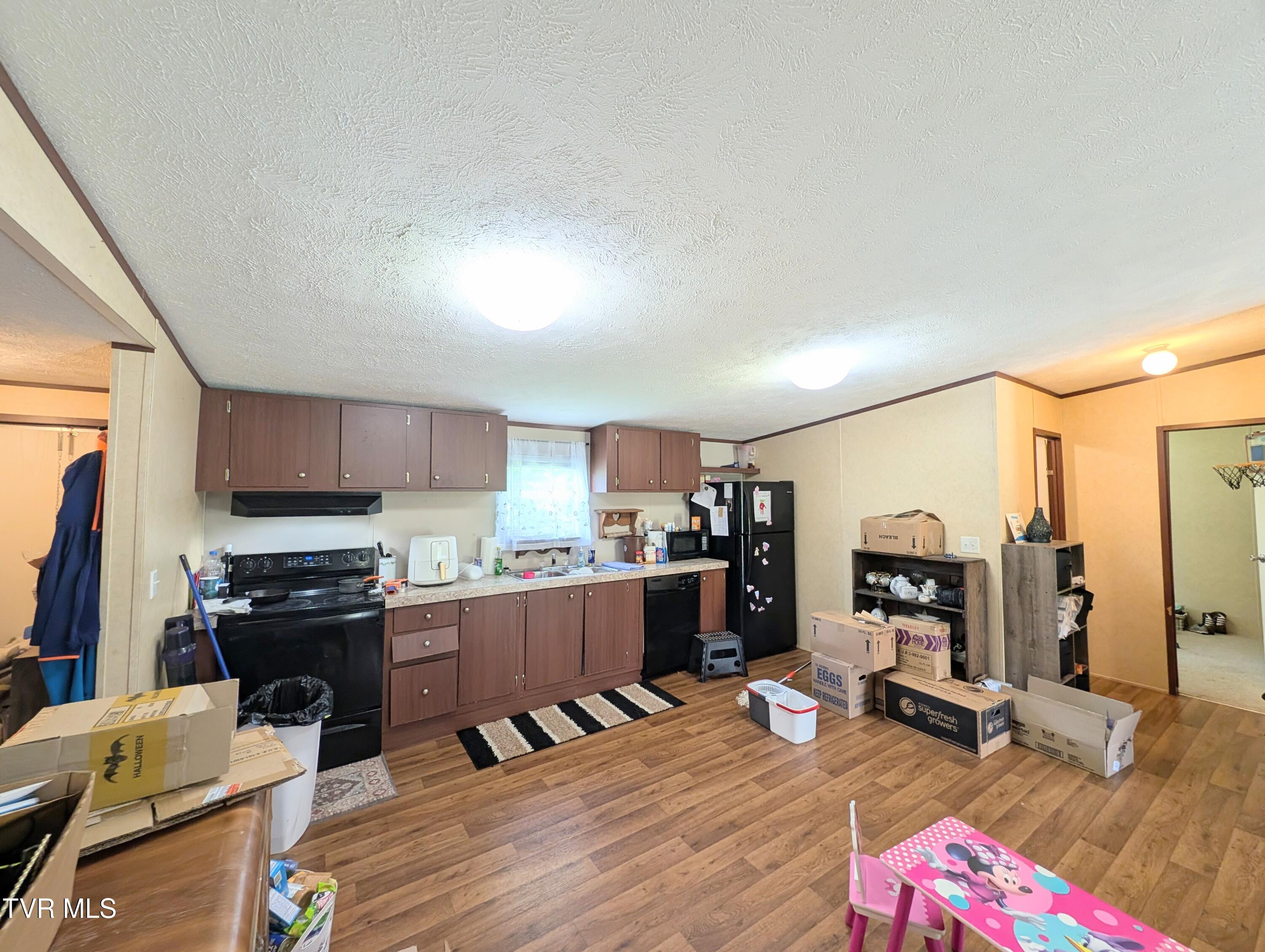 585 Little Brushy Road Coeburn, VA 24230 - Photo 11 of 17 1000015322