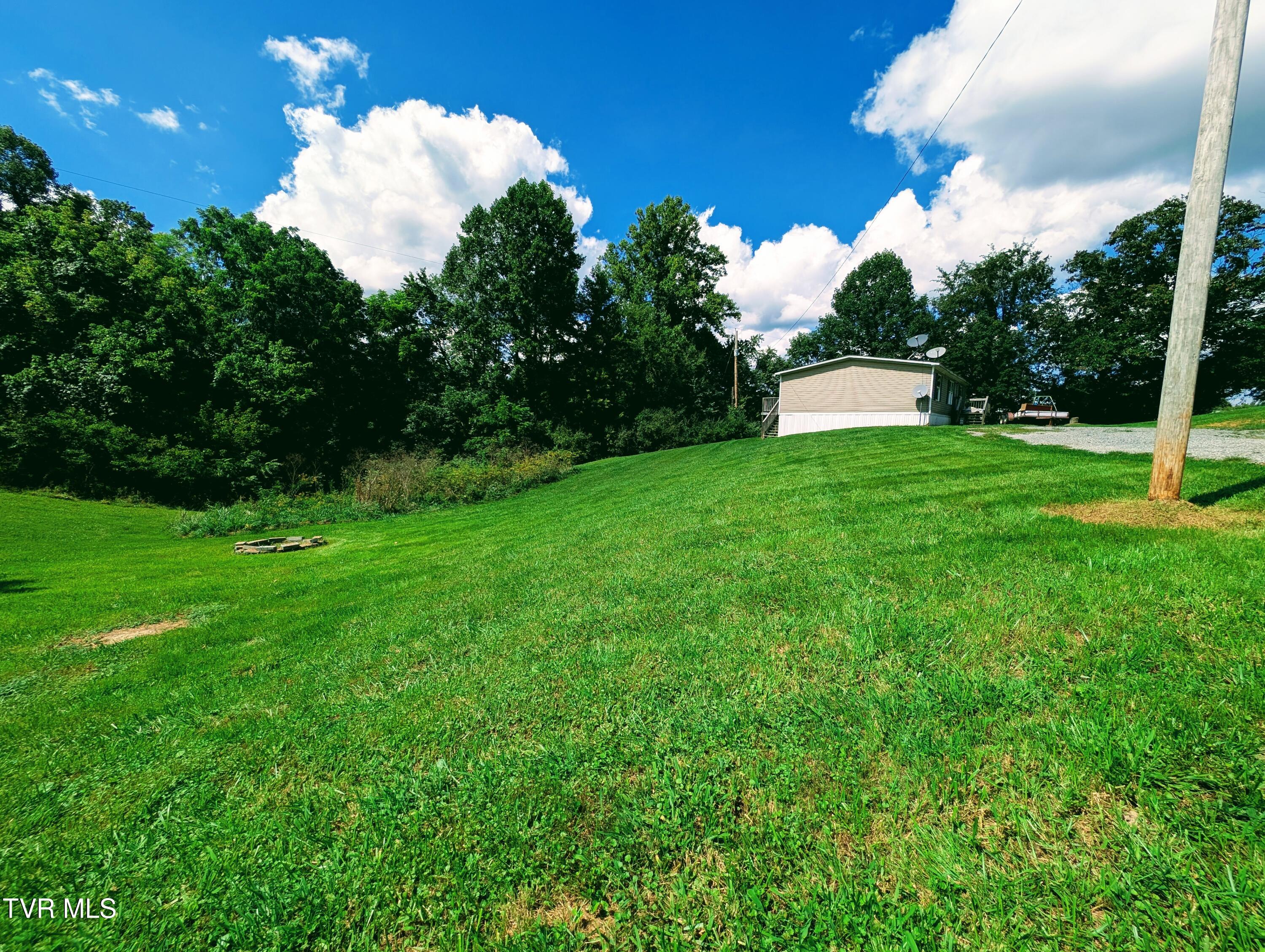 585 Little Brushy Road Coeburn, VA 24230 - Photo 2 of 17 1000015306