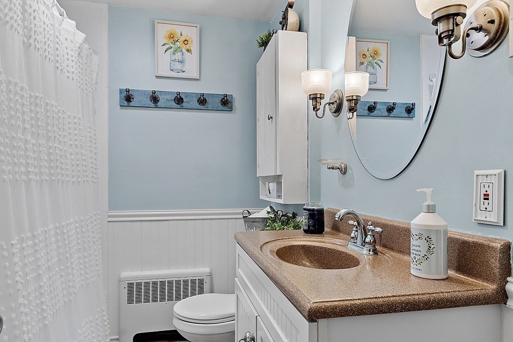 49 Stoneleigh Road Holden, MA 01520 - Photo 8 of 37 Gallery Image 8