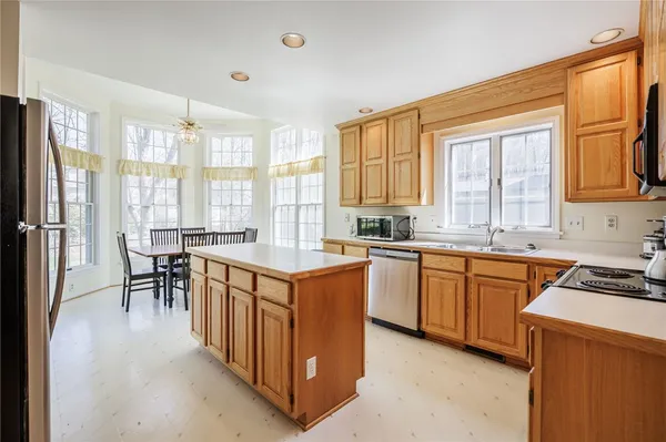 $374,900 | 4 South Village Trail, Penfield, NY 14450