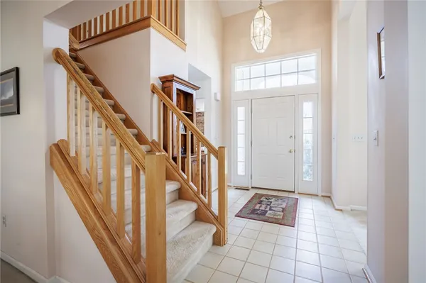 $374,900 | 4 South Village Trail, Penfield, NY 14450