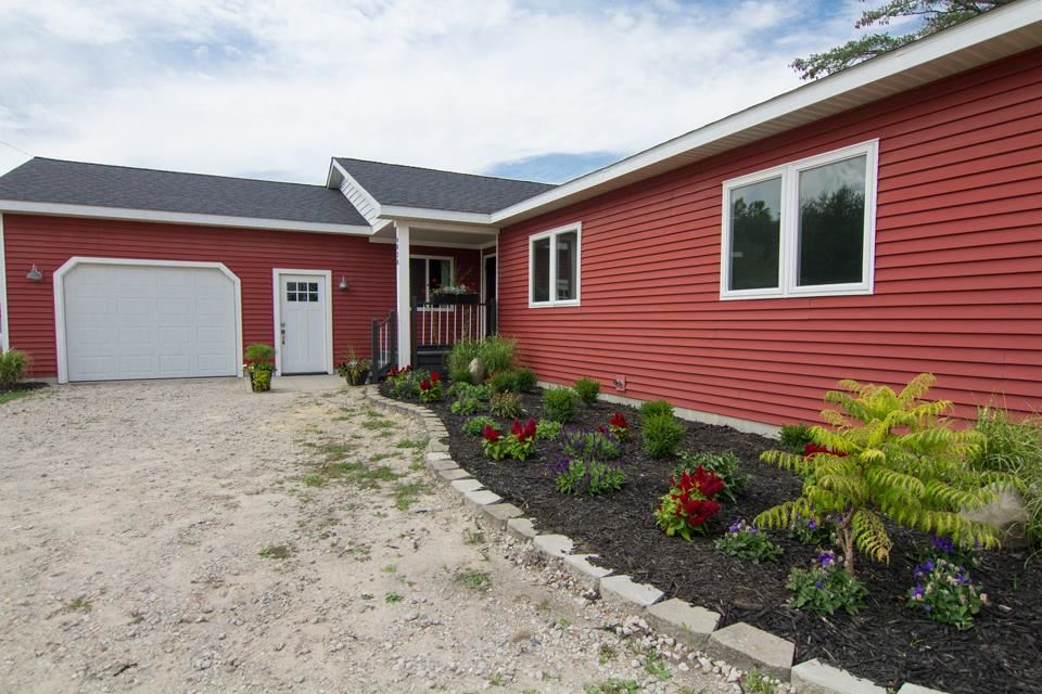 4838 West Barden Road Coleman, MI 48618 - Photo 3 of 24 1891972-2.JPG