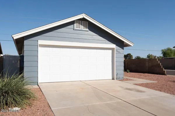 $2,000 | 19601 North 43rd Drive, Glendale, AZ 85308