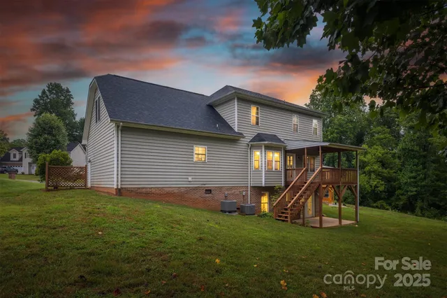 $494,999 | 2640 Ironwood Drive, Hickory, NC 28602