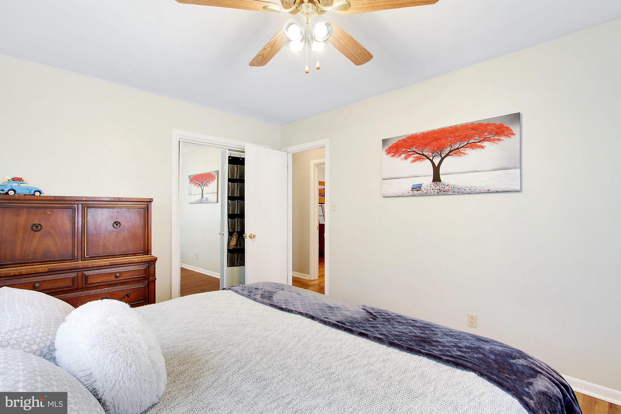 308 Lyndhurst Road York, PA 17402 - Photo 11 of 27 Gallery Image 11