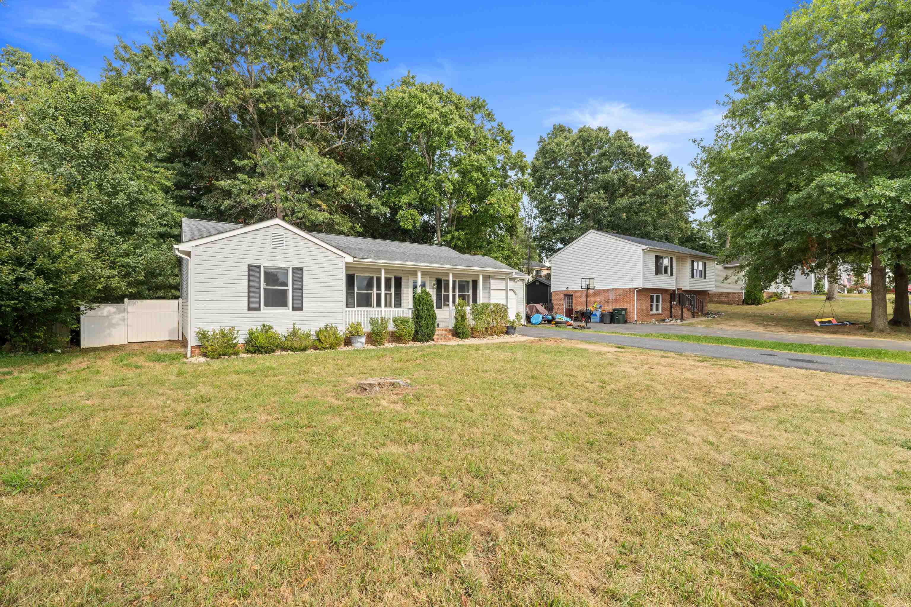922 Patton Farm Road Stuarts Draft, VA 24477 - Photo 4 of 43 Gallery Image 4