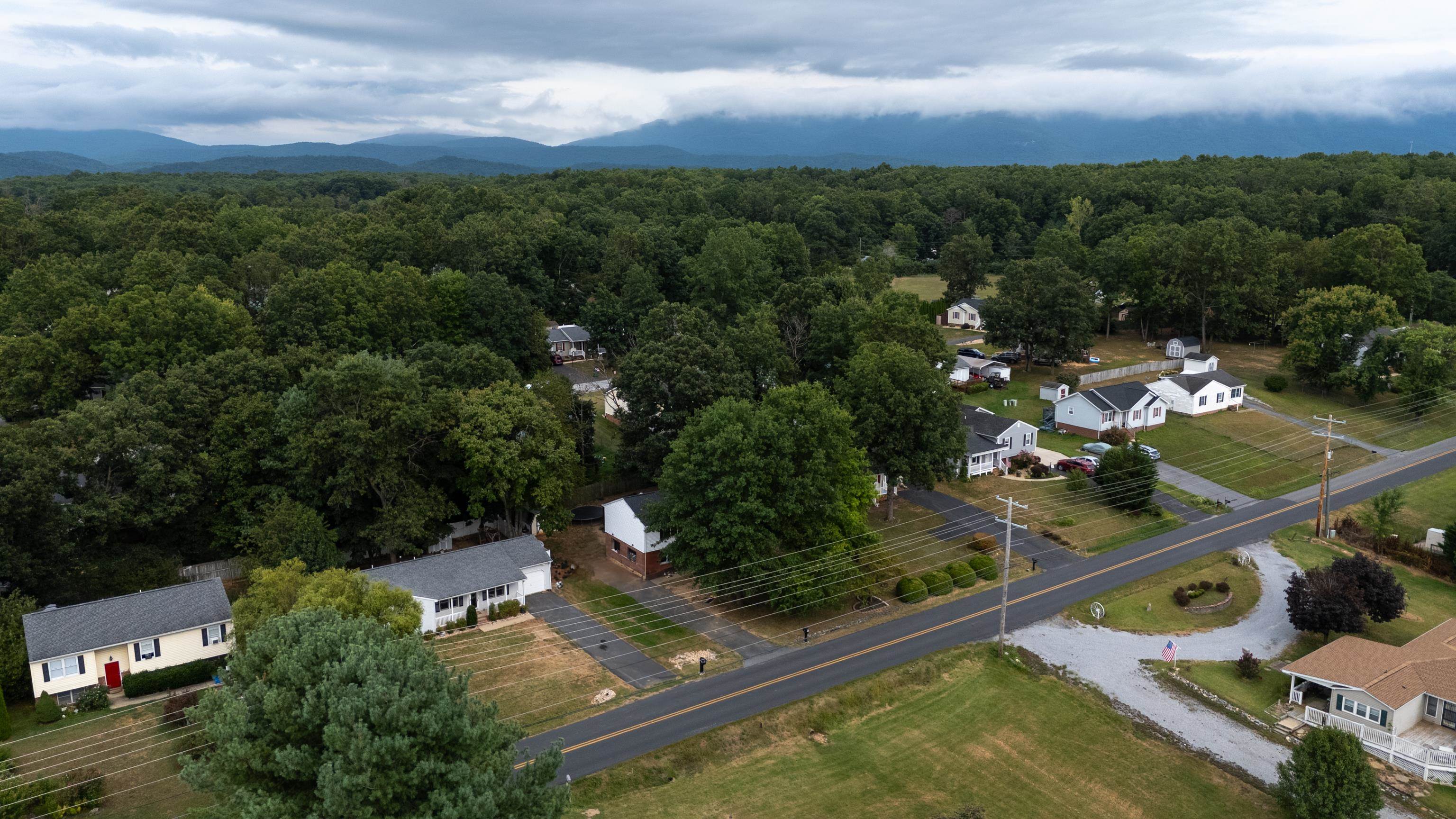 922 Patton Farm Road Stuarts Draft, VA 24477 - Photo 41 of 43 Gallery Image 41