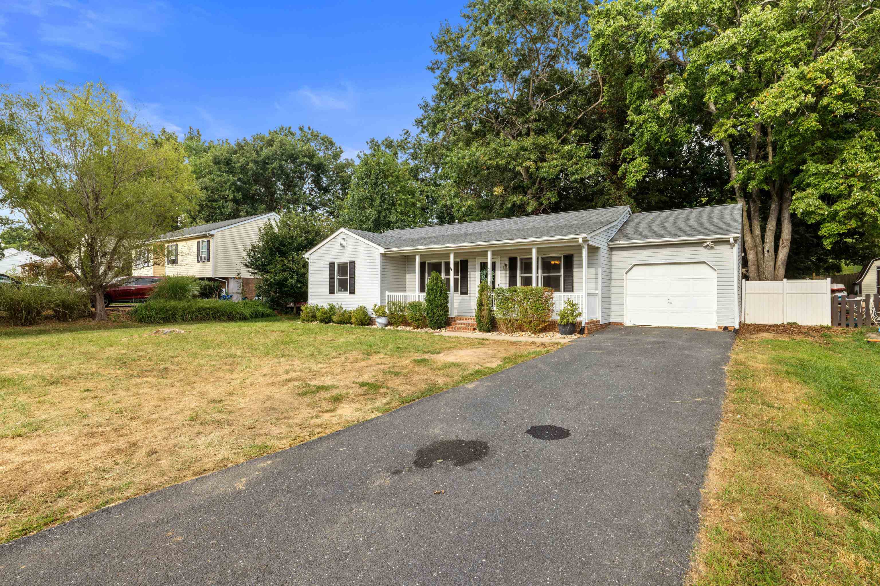 922 Patton Farm Road Stuarts Draft, VA 24477 - Photo 5 of 43 Gallery Image 5