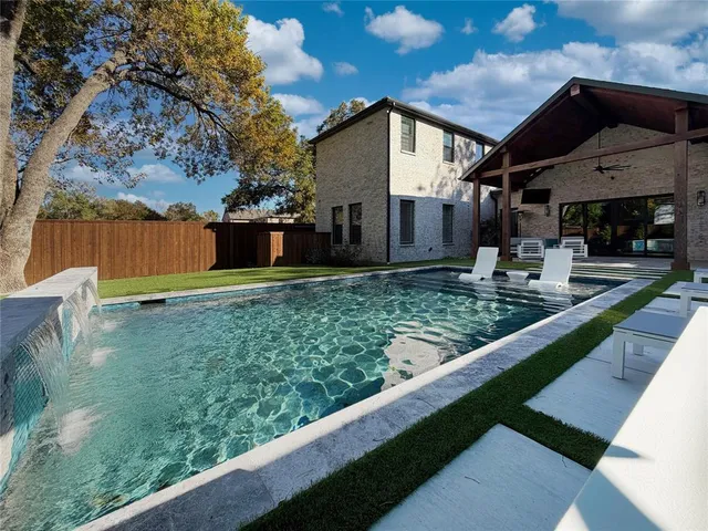 $1,750,000 | 6537 Trammel Drive, Dallas, TX 75214