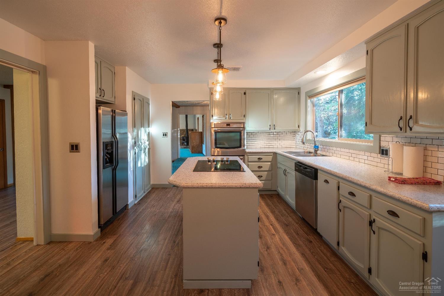 23340 Bear Creek Road Bend, OR 97701 - Photo 5 of 25 Additional Photo