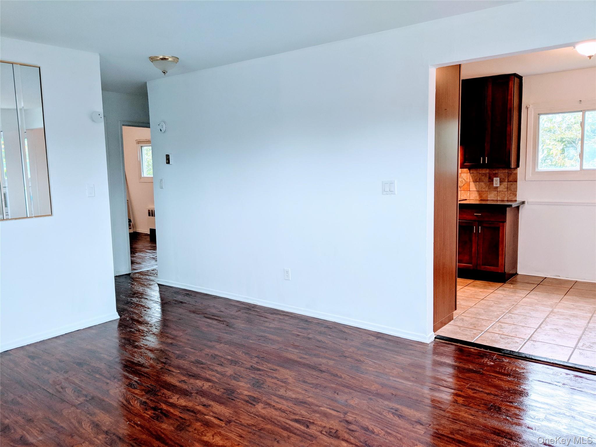 60 East Carmans Road Farmingdale, NY 11735 - Photo 14 of 22