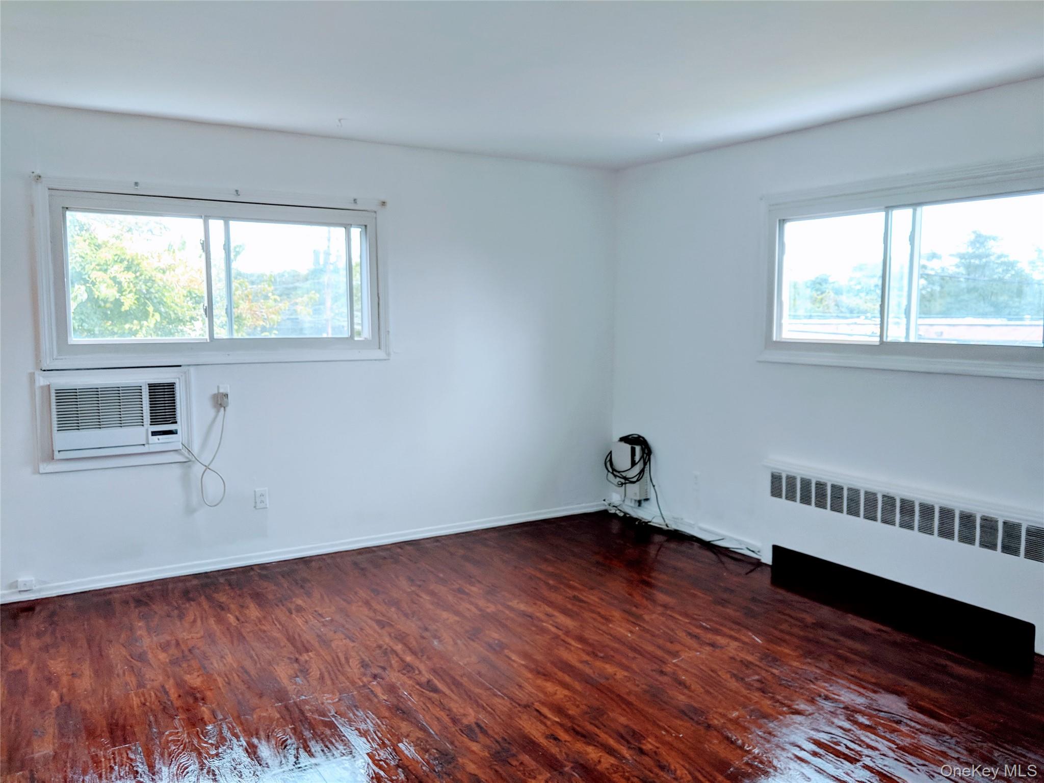 60 East Carmans Road Farmingdale, NY 11735 - Photo 15 of 22