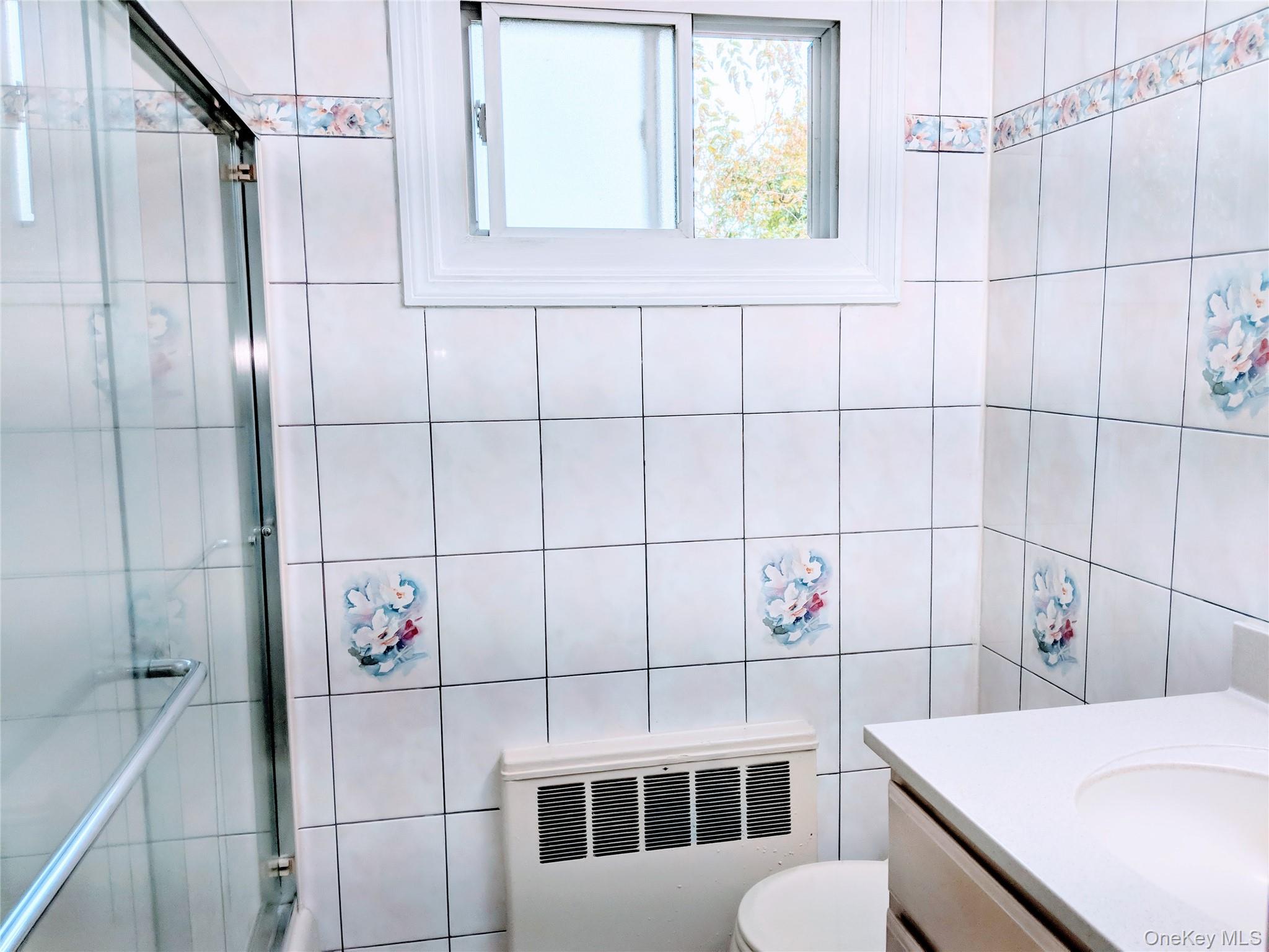 60 East Carmans Road Farmingdale, NY 11735 - Photo 16 of 22