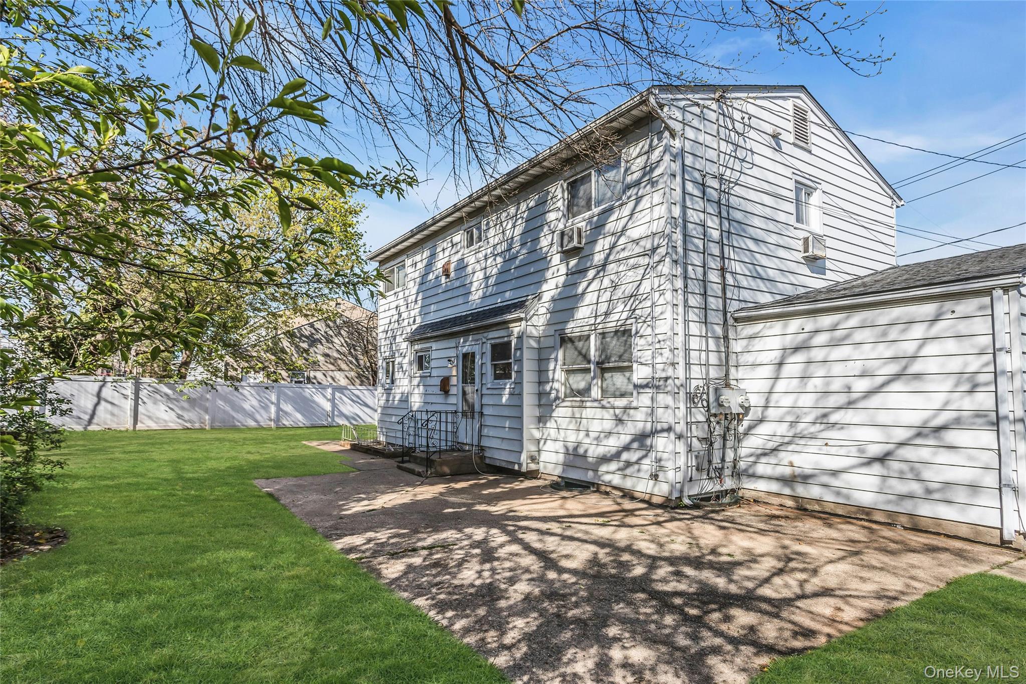 60 East Carmans Road Farmingdale, NY 11735 - Photo 21 of 22