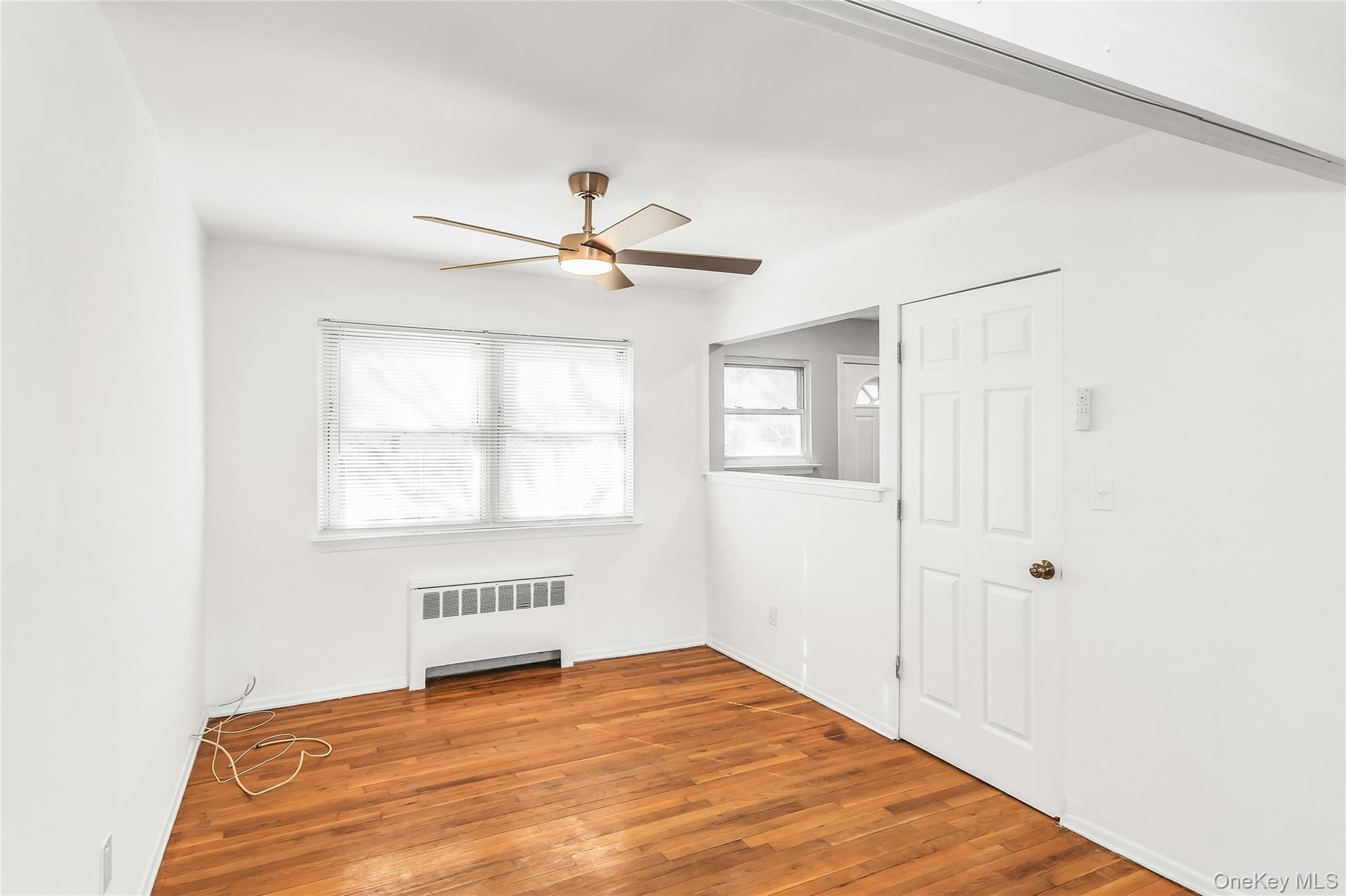 60 East Carmans Road Farmingdale, NY 11735 - Photo 5 of 22